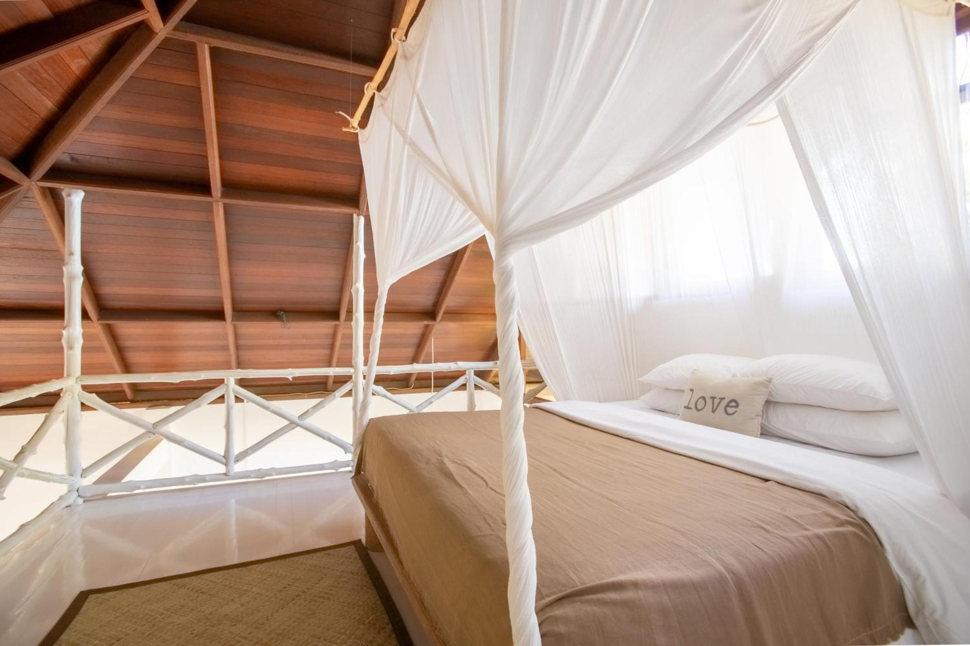 Aloita Resort Mentawai Tua Pejat Kültér fotó